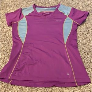 Columbia women’s short sleeve shirt